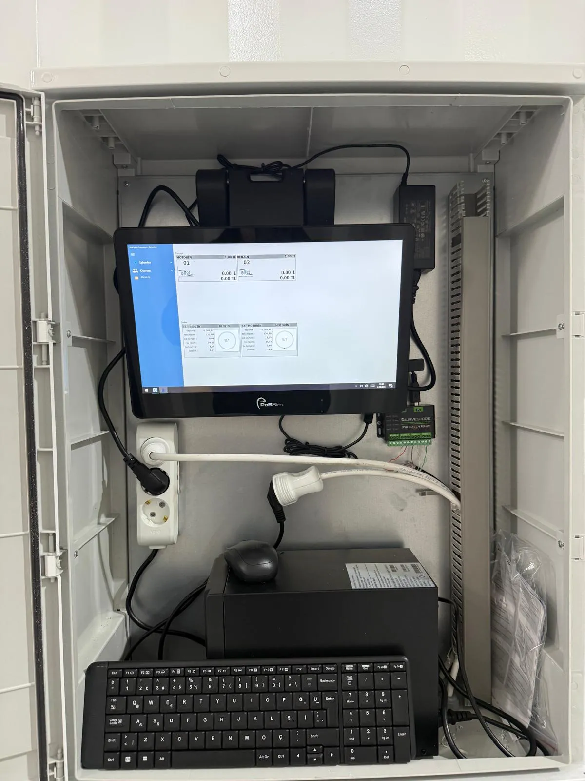 Tank and pump monitoring screen